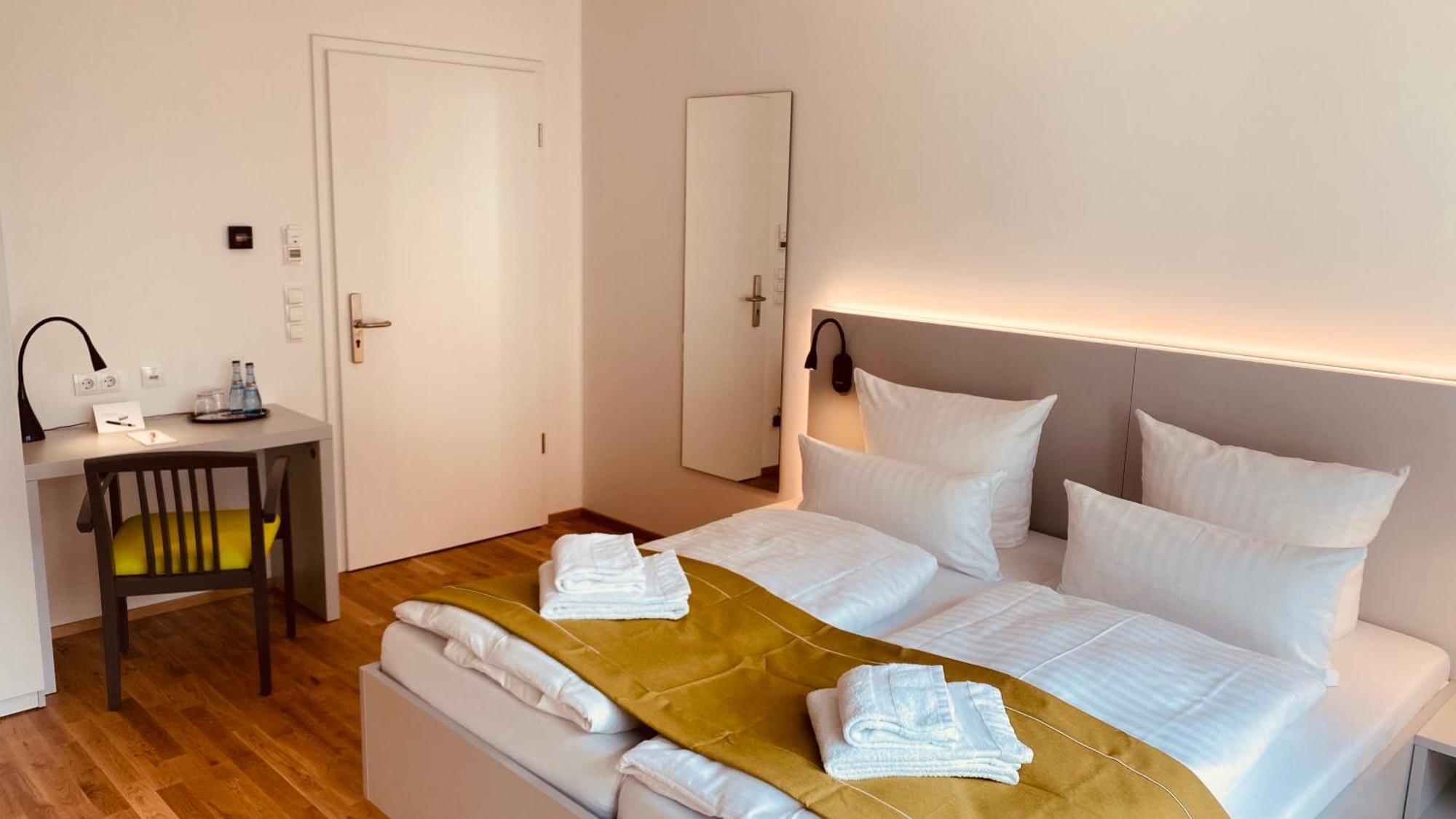 Grosse Linde Hotel *